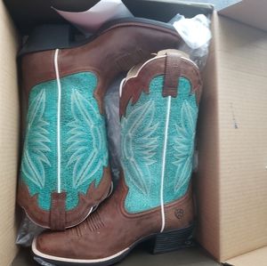 Ariat boots size 6.5